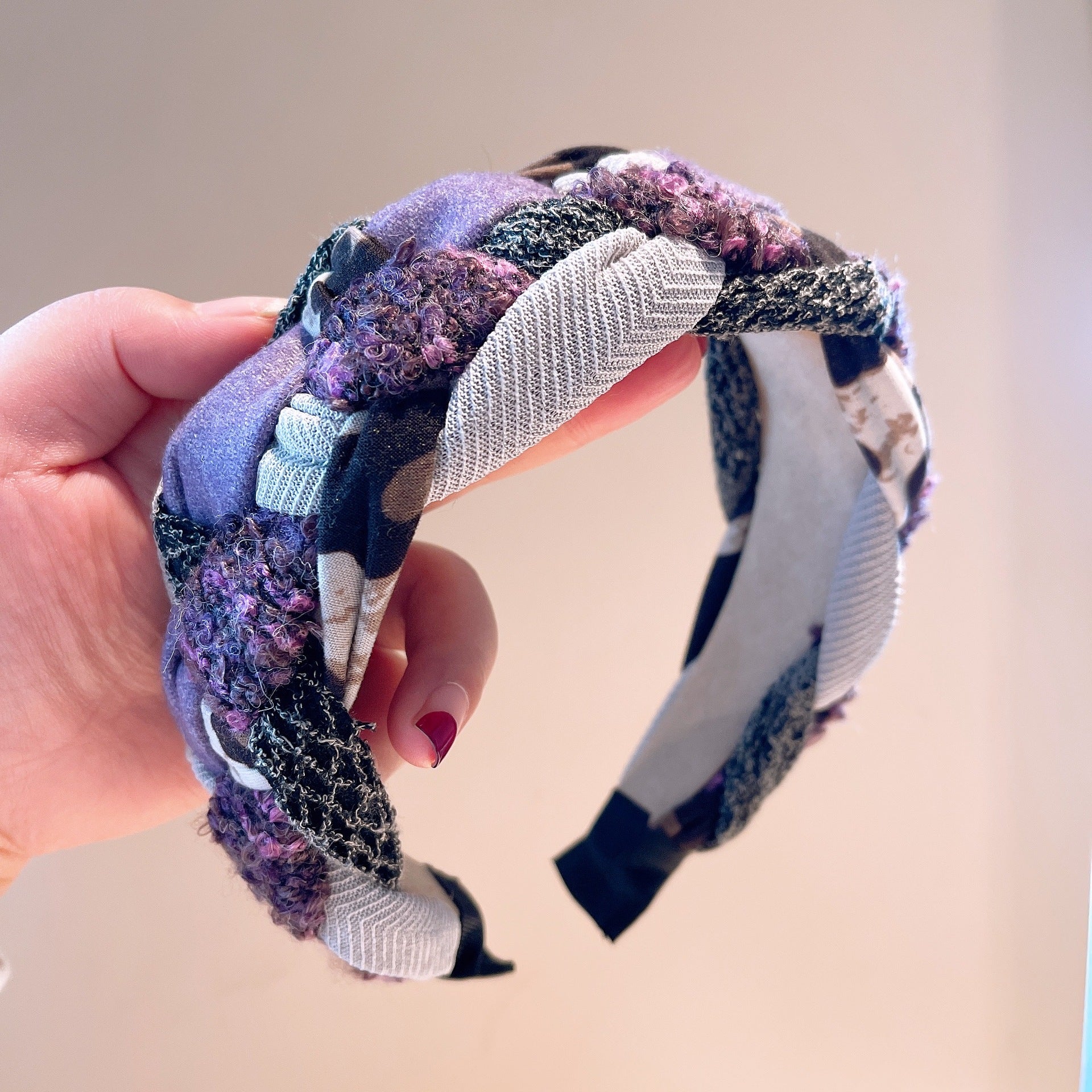 Wholesale Winter Hand-woven Contrasting Color Wide-brimmed Headbands